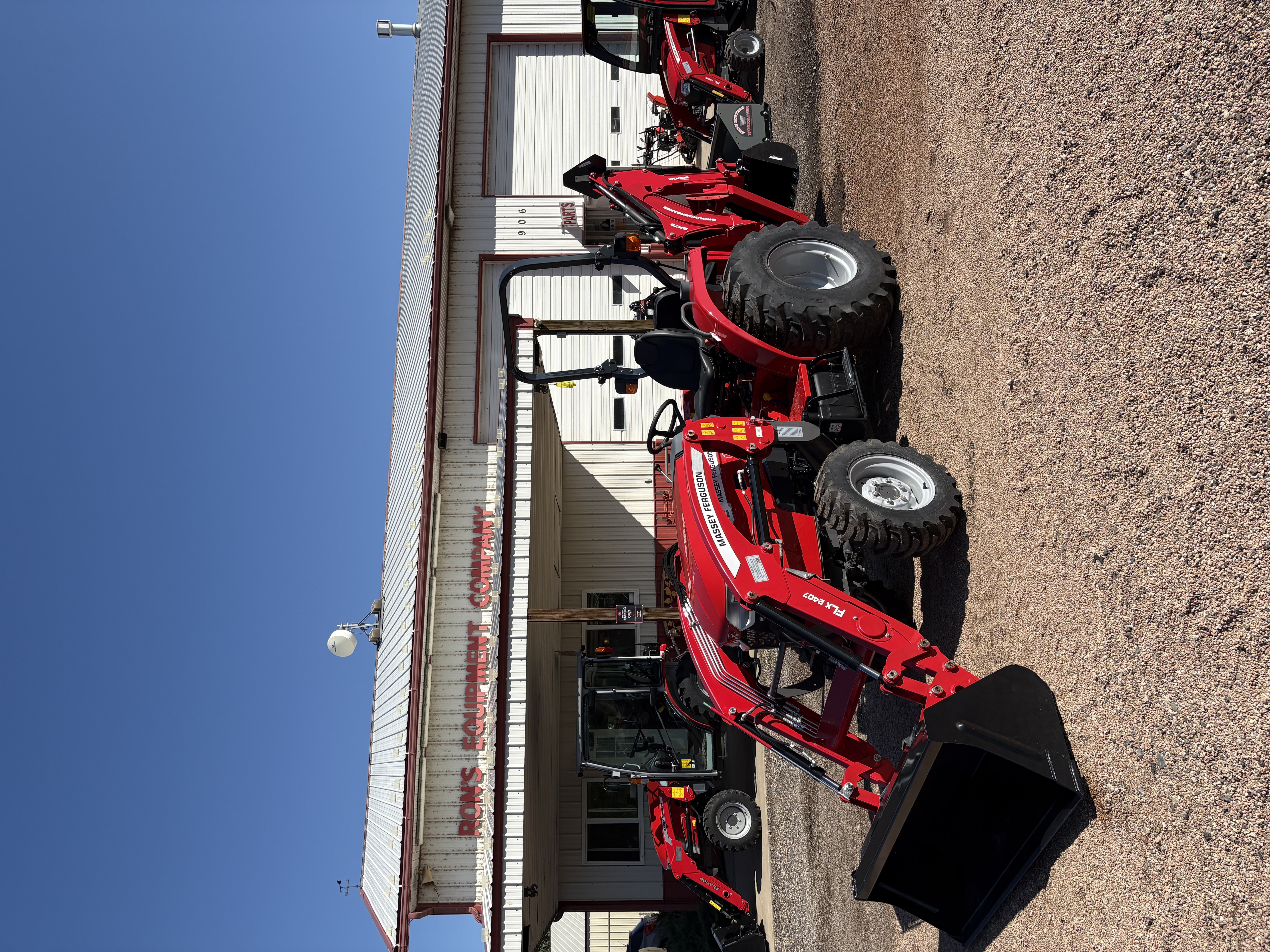 2024 Massey Ferguson MF 1835 E Tractor