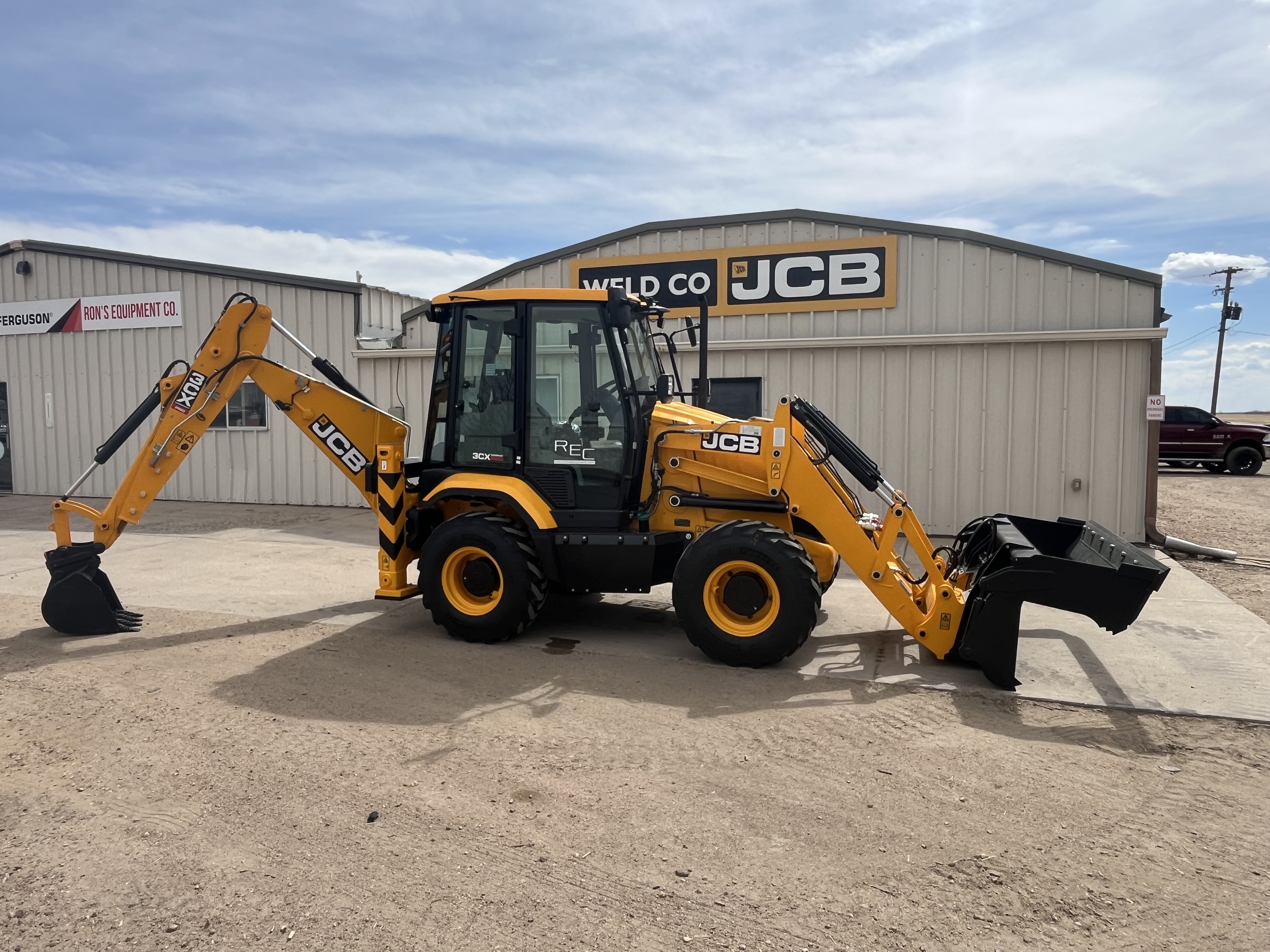 2025 JCB 3CX Compact Backhoe Loader