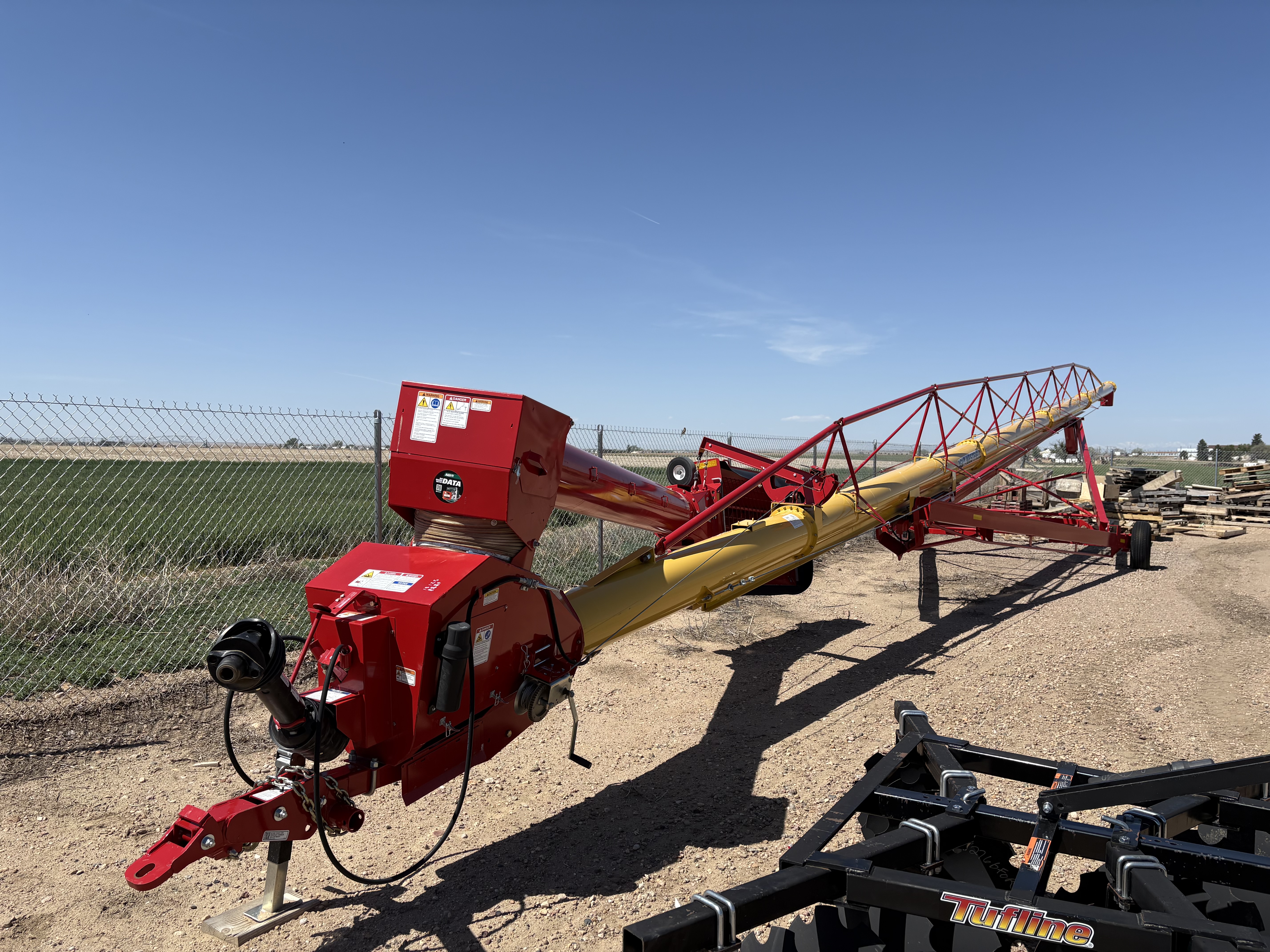 2022 Westfield MkX13-94 Attachments