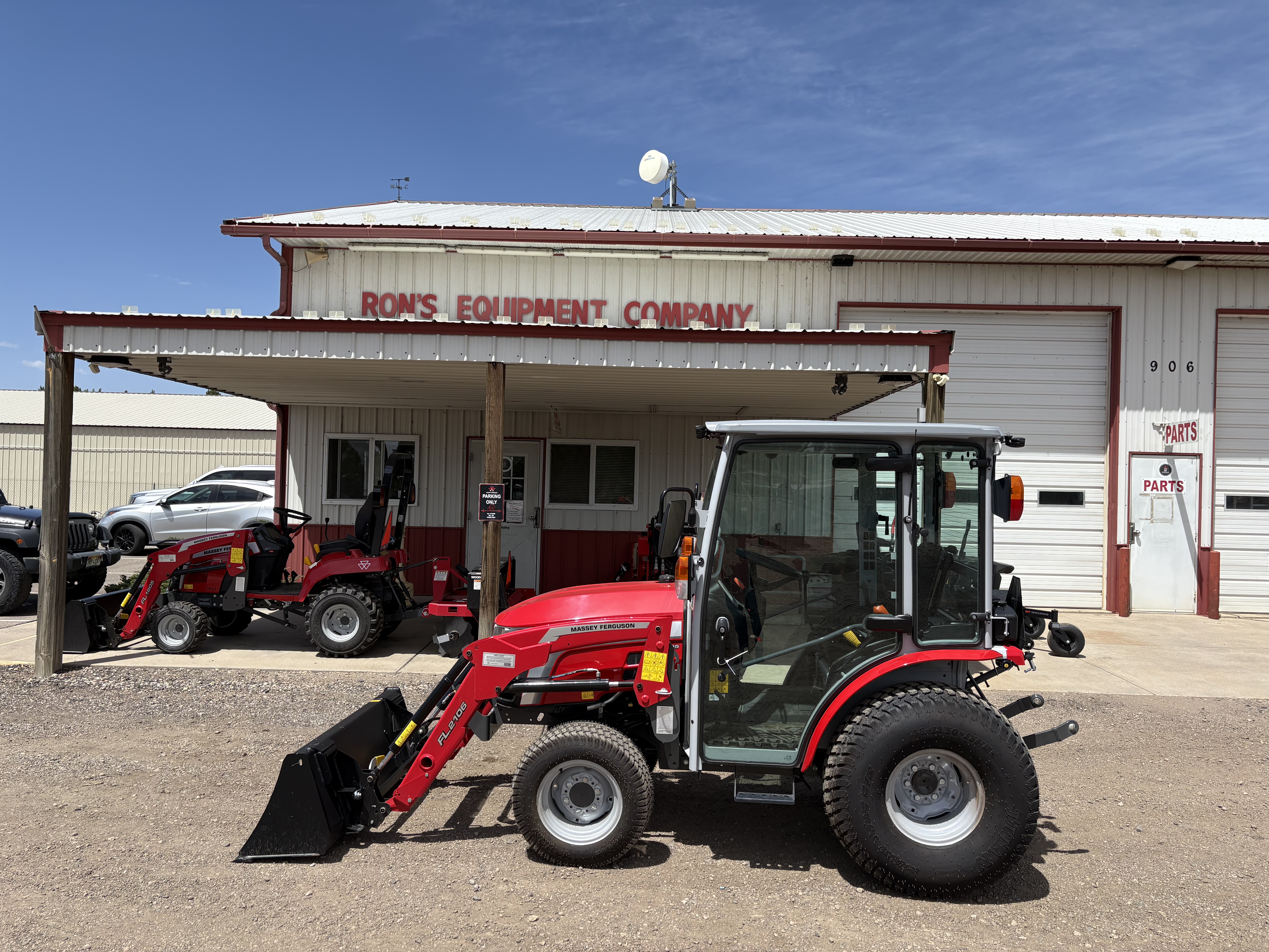 2025 Massey Ferguson MF 1M.25 Tractor