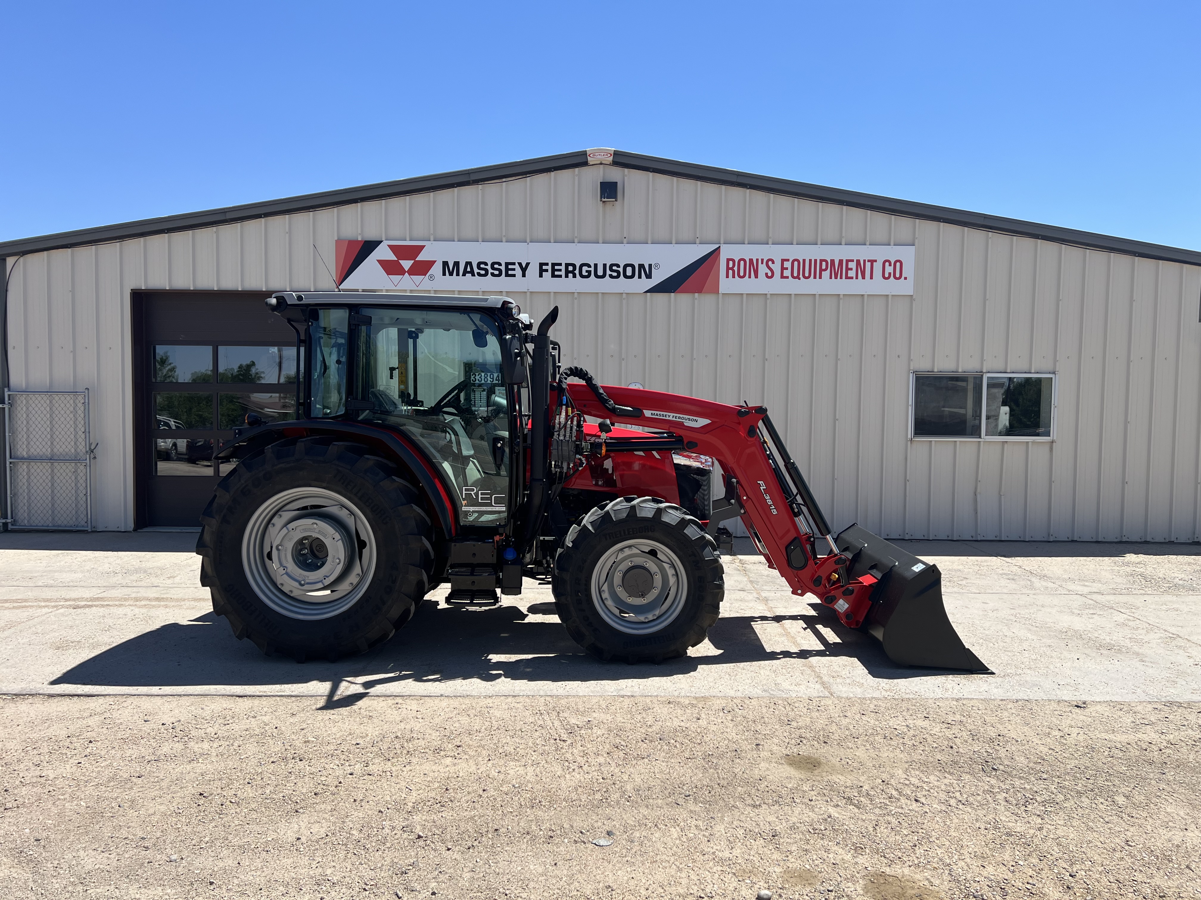 2026 Massey Ferguson MF 4710 M Tractor