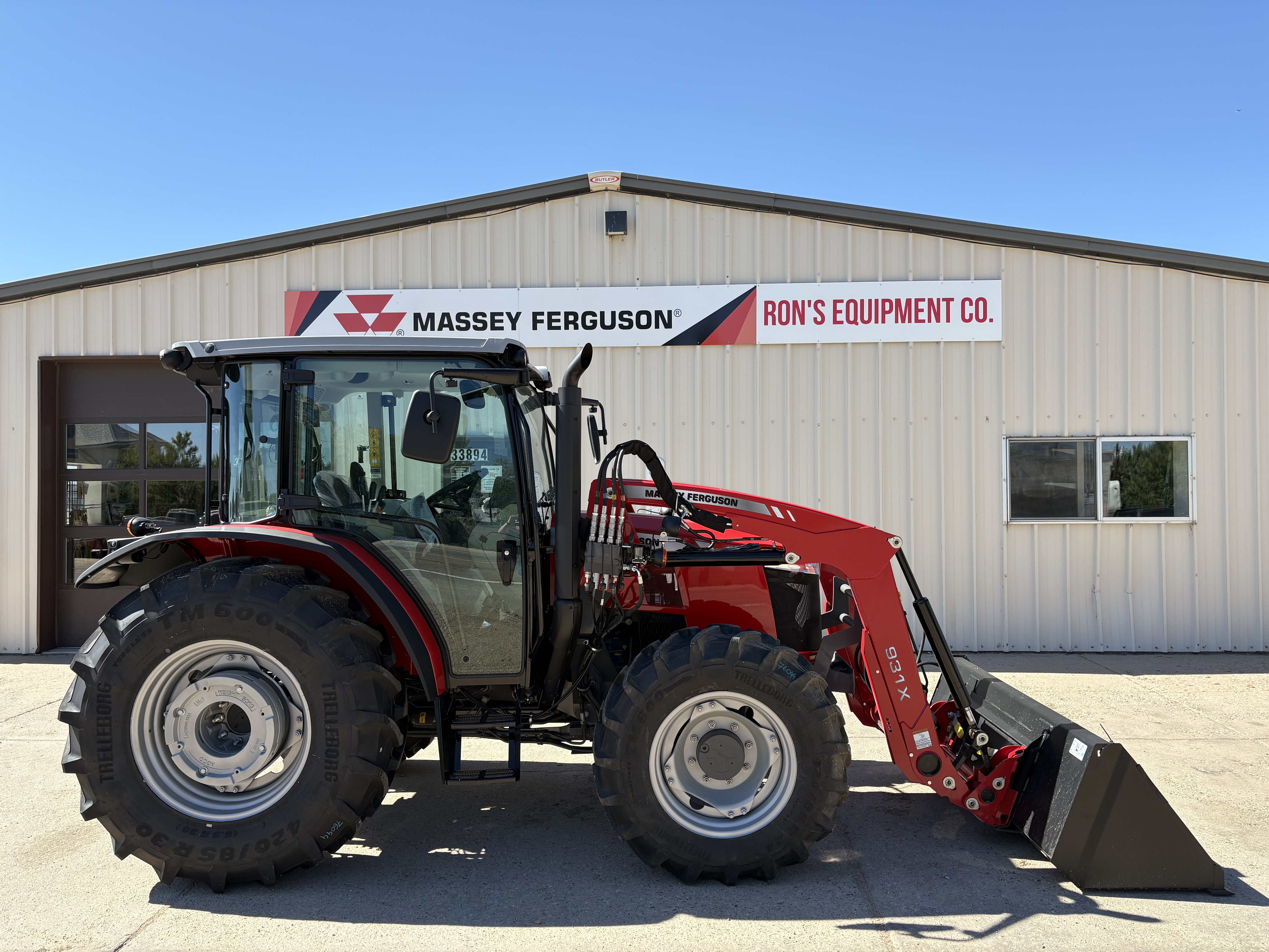 2025 Massey Ferguson MF 4707 Tractor