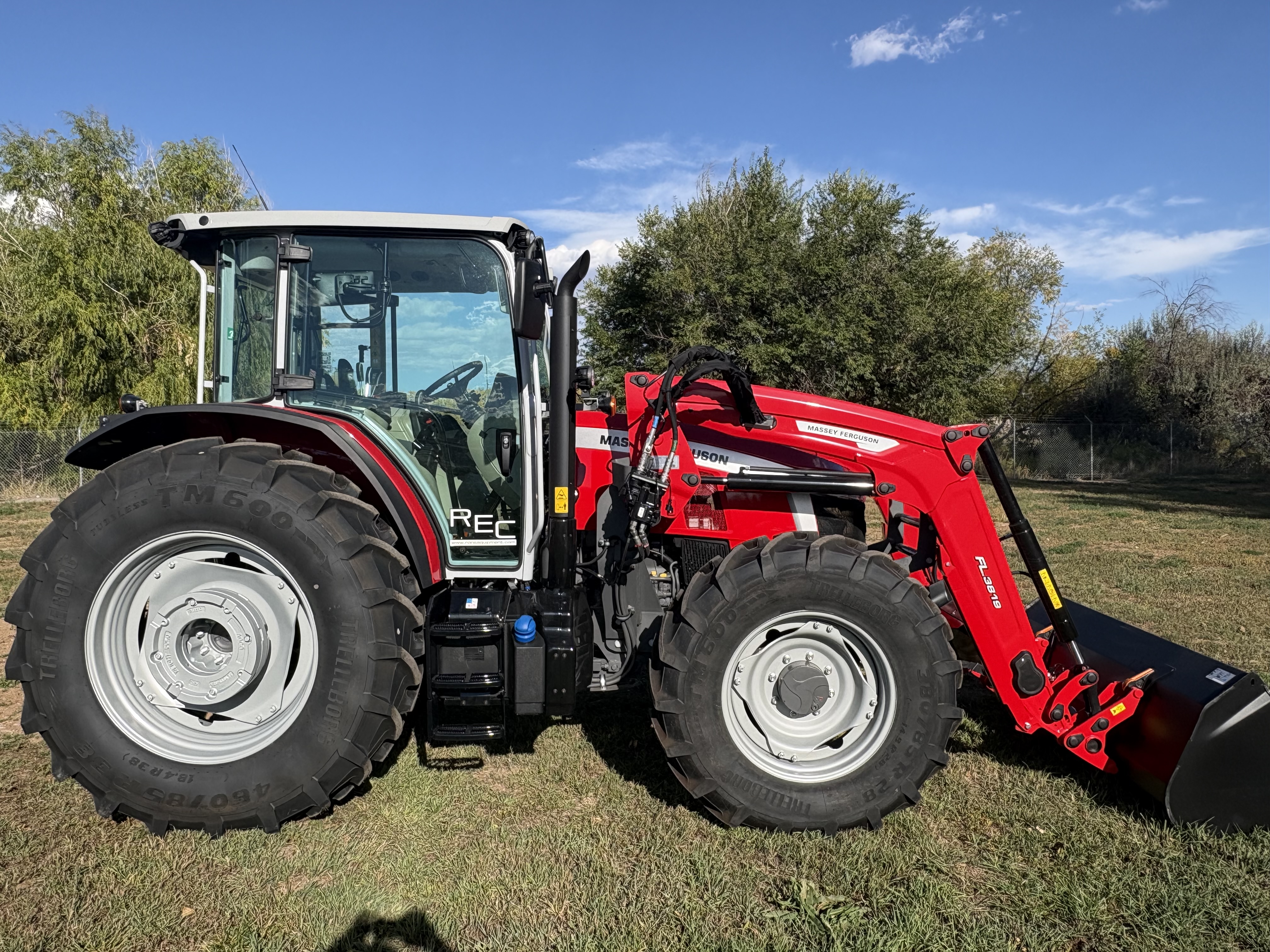 2026 Massey Ferguson MF 5M.145 Tractor